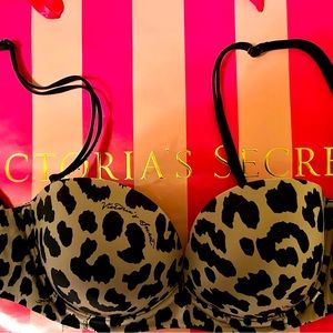 Victoria’s Secret very sexy multiway multi options 34B bra. Like new.
